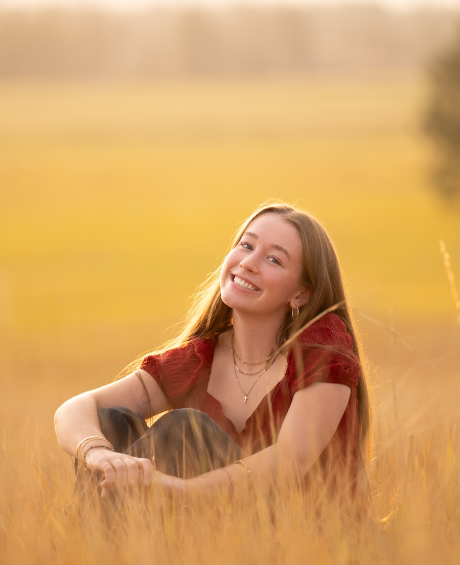 Laura Thompson photo