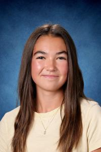 Ella Menard photo