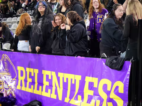 Rogers Crowd Relentless