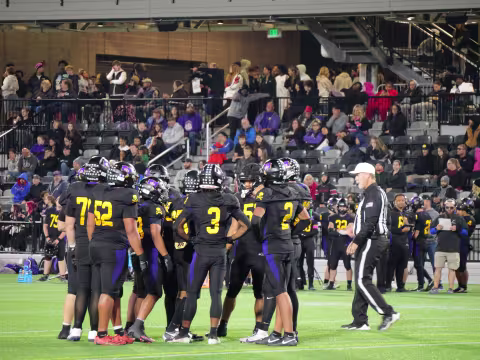 Rogers FB Team Circle