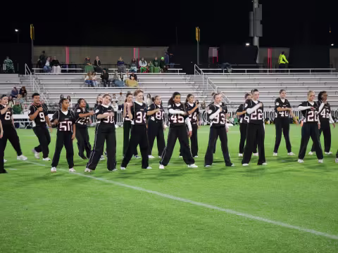 LC Cheerleaders Dance