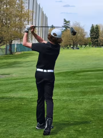 Student Golfing
